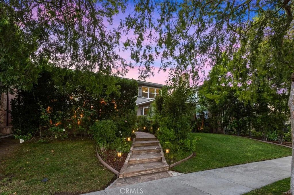 4315 Olive Avenue, Long Beach, CA 90807