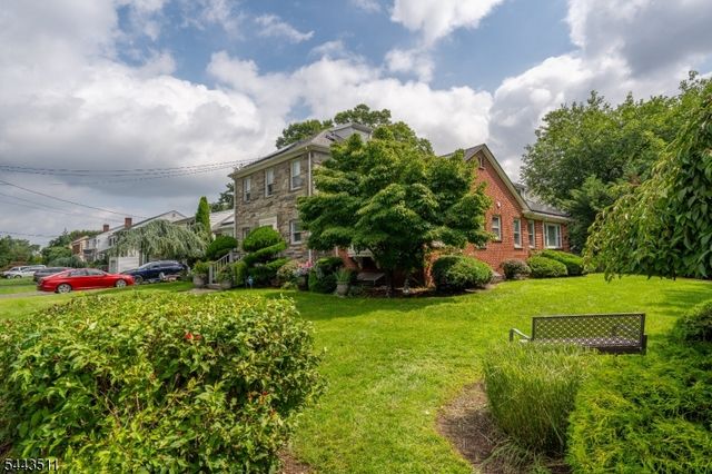 905 Salem Ave, Hillside Twp., NJ 07205