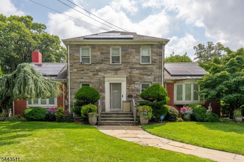 905 Salem Ave, Hillside Twp., NJ 07205