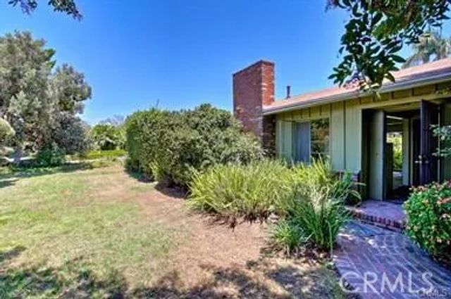 5032 Siesta Lane, Yorba Linda, CA 92886