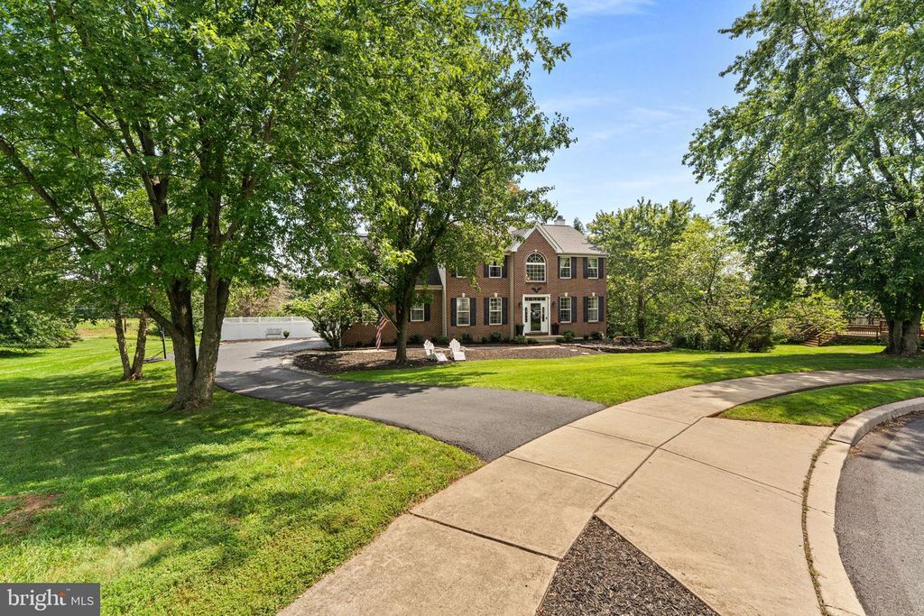 21 BOWMAN CT, ROYERSFORD, PA 19468 — photo 2