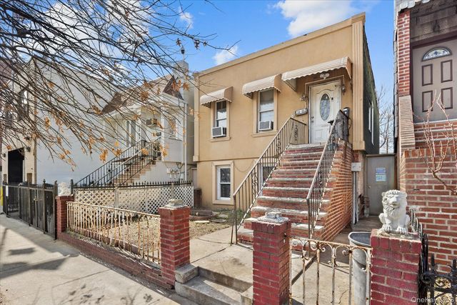 3622 37th Street, Astoria, NY 11101