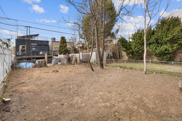 3622 37th Street, Astoria, NY 11101