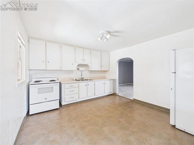 1632 E 2nd Street, Pueblo, CO 81001