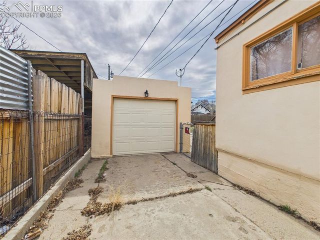1632 E 2nd Street, Pueblo, CO 81001