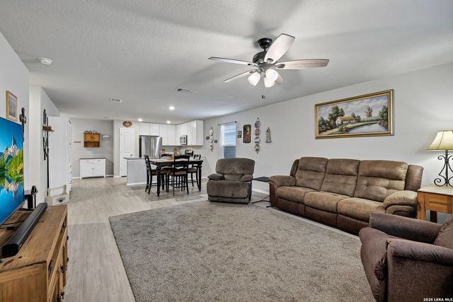 10511 Borlaug, Converse, TX 78109