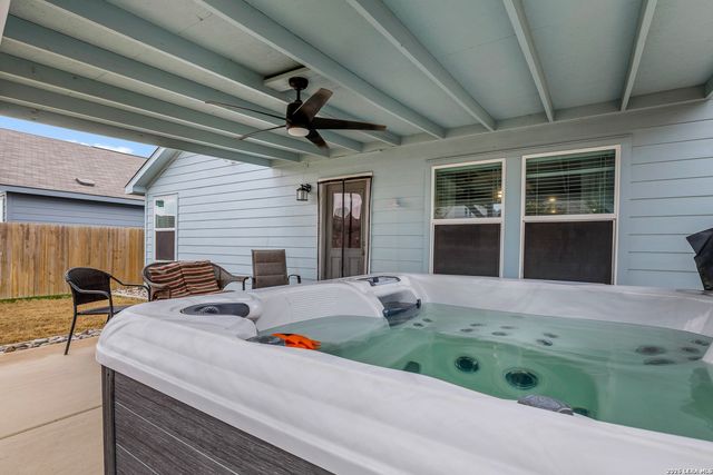 10511 Borlaug, Converse, TX 78109