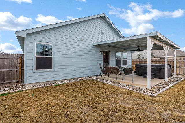 10511 Borlaug, Converse, TX 78109