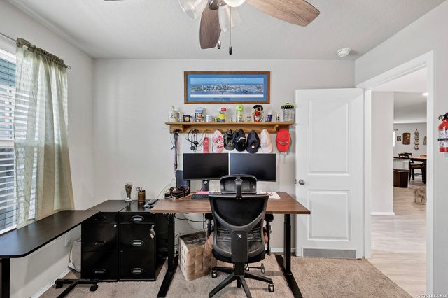 10511 Borlaug, Converse, TX 78109