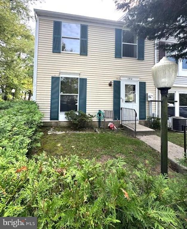 1910 GREENWOOD DR, LINDENWOLD, NJ 08021 — exterior