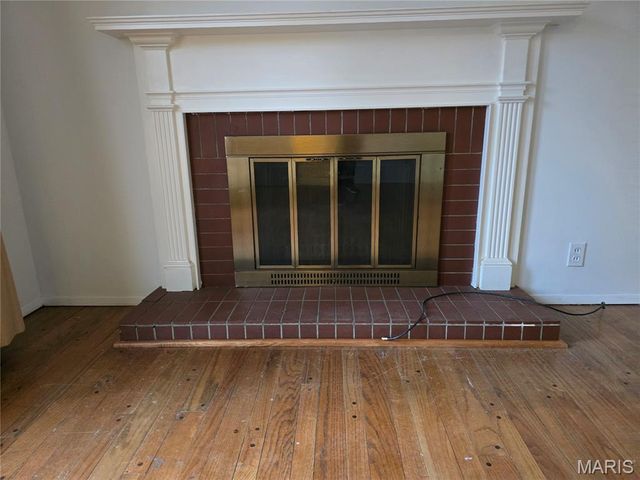 2945 Dover Drive, Florissant, MO 63033