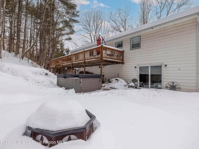 14042 Route 23, Prattsville, NY 12468