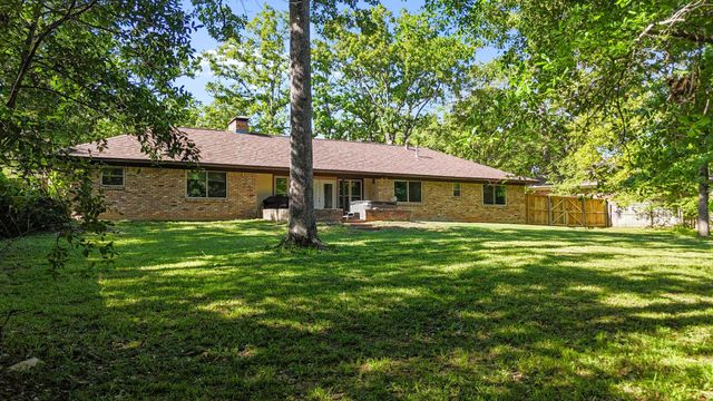 2225 Heather Ln., Tyler, TX 75703