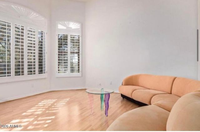 1420 E MICHELLE Drive, Phoenix, AZ 85022