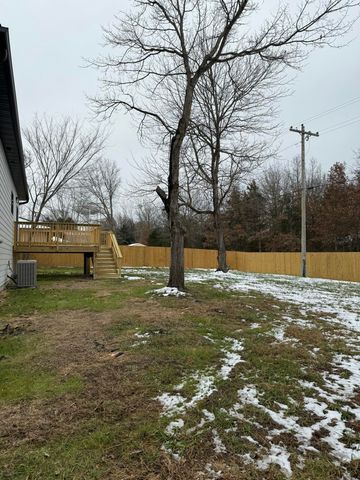 504 DUSTIN DR, Columbia, MO 65203