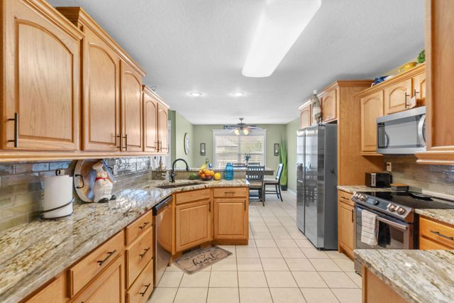 2729 N 24th Street, Ozark, MO 65721