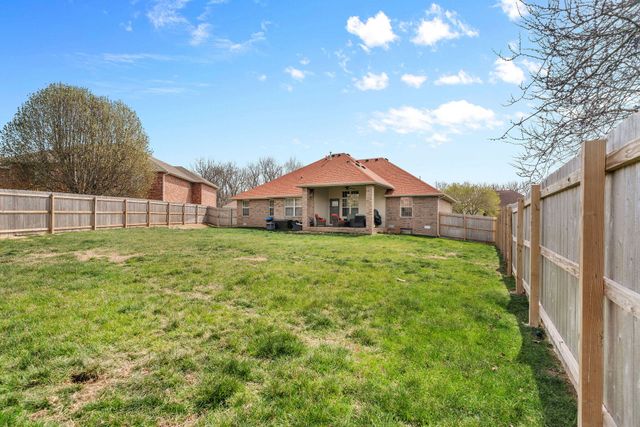 2729 N 24th Street, Ozark, MO 65721