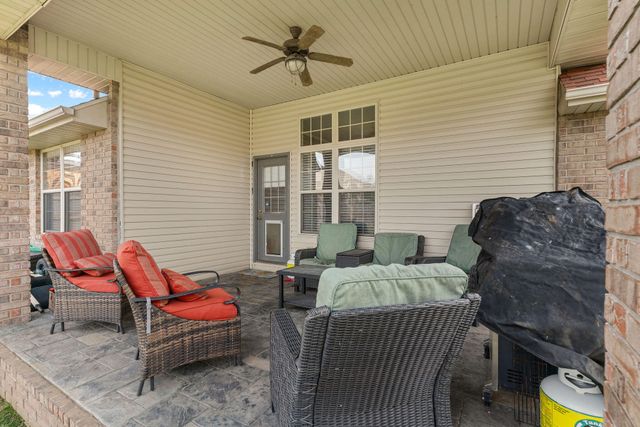 2729 N 24th Street, Ozark, MO 65721