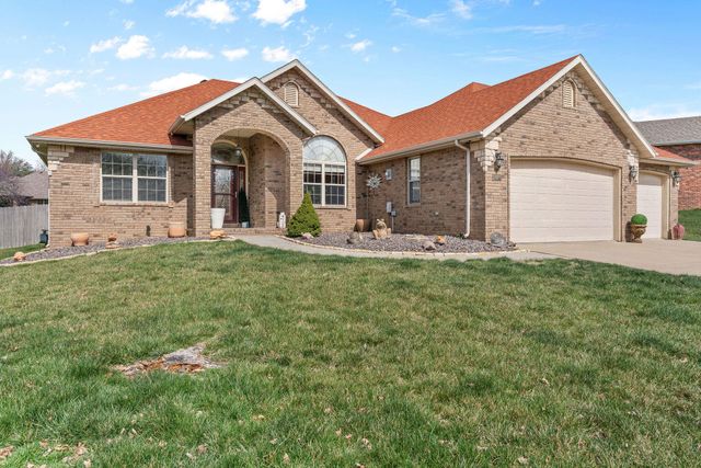 2729 N 24th Street, Ozark, MO 65721