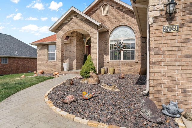 2729 N 24th Street, Ozark, MO 65721