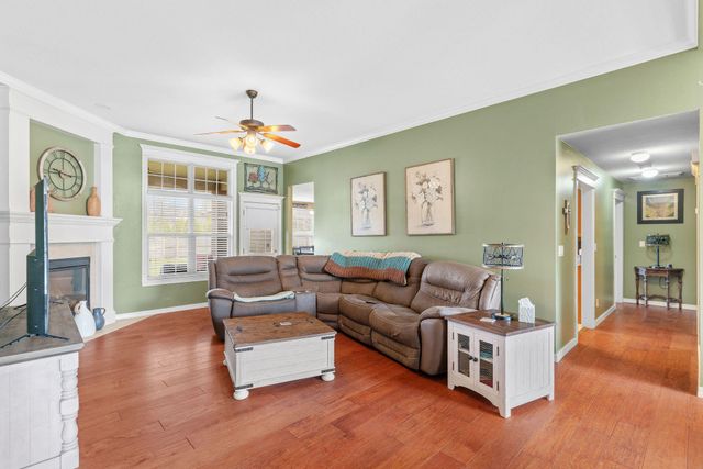 2729 N 24th Street, Ozark, MO 65721