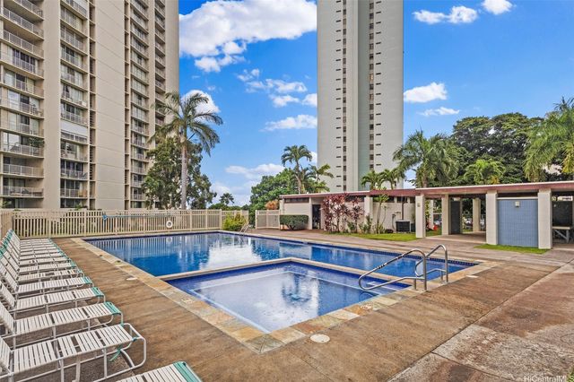 98-410 Koauka Loop 4J, Aiea, HI 96701