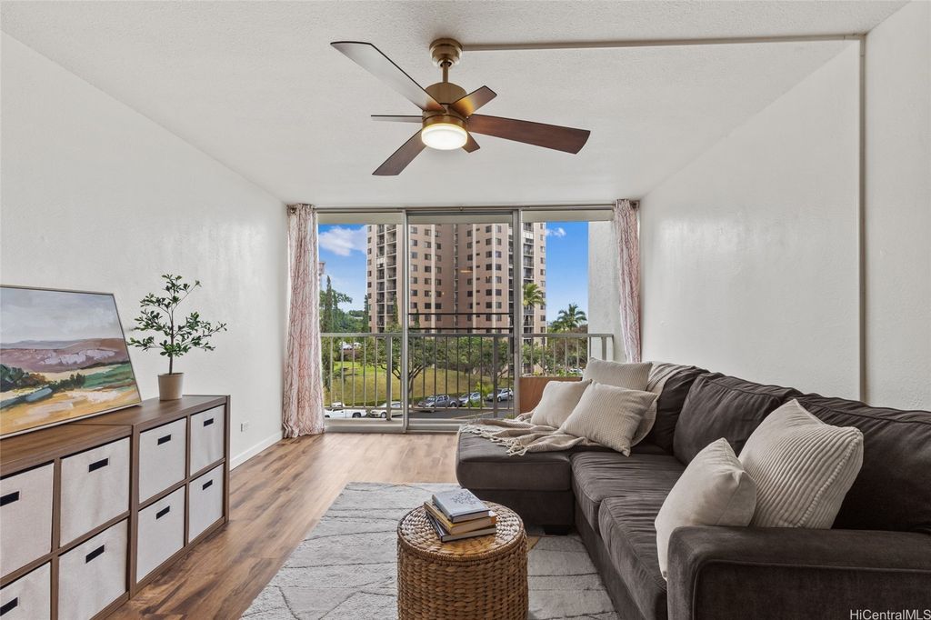 98-410 Koauka Loop 4J, Aiea, HI 96701
