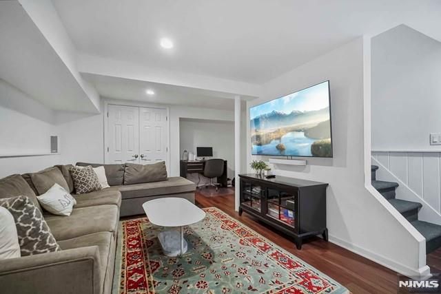 14 Ramsey Terrace, Fair Lawn, NJ 07410