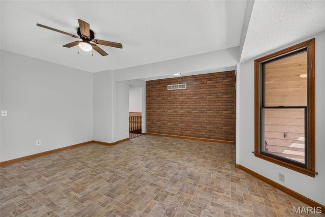 85 Mar Len Drive, Defiance, MO 63341