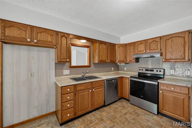 85 Mar Len Drive, Defiance, MO 63341