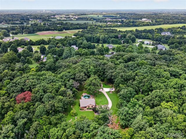 85 Mar Len Drive, Defiance, MO 63341