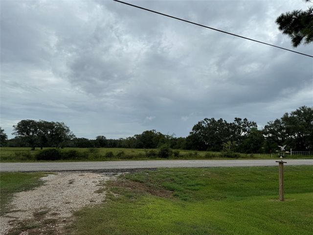 1239 Fm 1160 Road, Louise, TX 77455