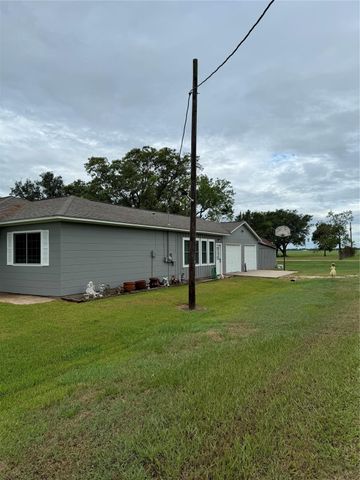 1239 Fm 1160 Road, Louise, TX 77455