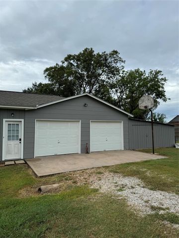 1239 Fm 1160 Road, Louise, TX 77455