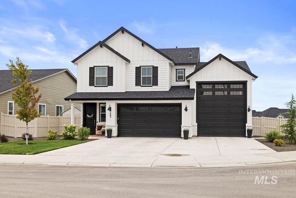 563 Burnside Avenue, Middleton, ID 83644