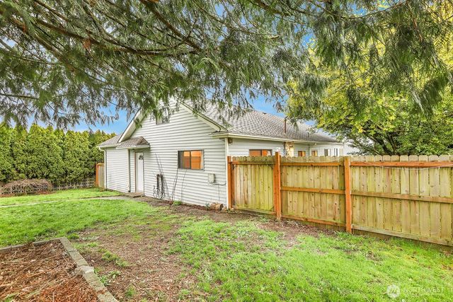 2001 State Street, Everett, WA 98201