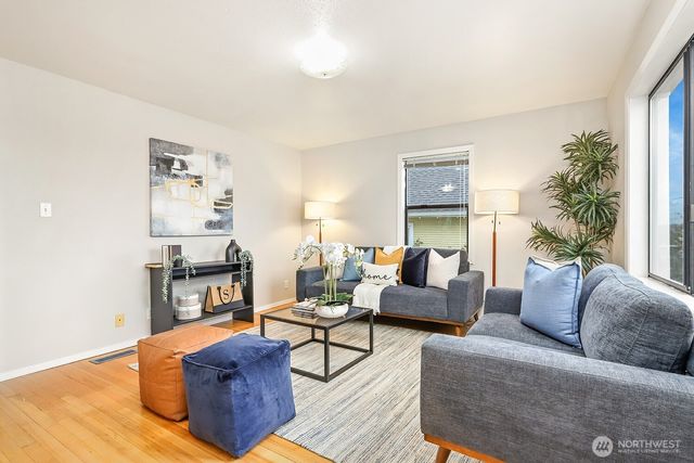 2001 State Street, Everett, WA 98201