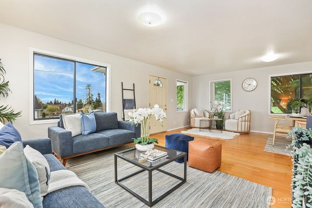 2001 State Street, Everett, WA 98201