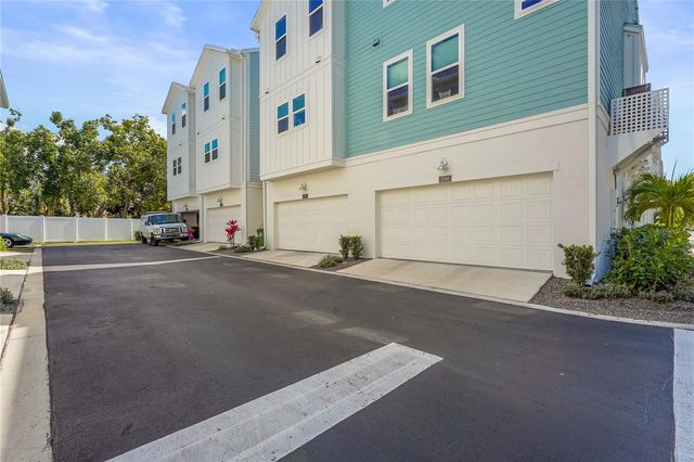 2505 BOONE COURT, Sarasota, FL 34237