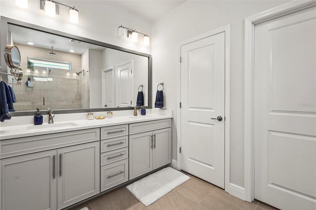 2505 BOONE COURT, Sarasota, FL 34237