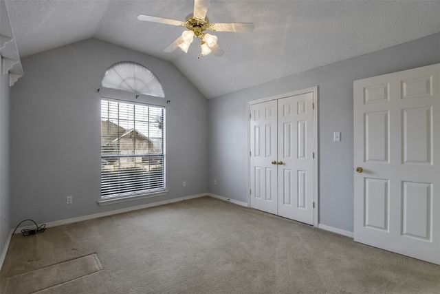 527 Gingerbread Lane, Waxahachie, TX 75165