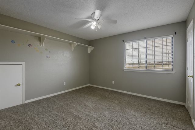 527 Gingerbread Lane, Waxahachie, TX 75165