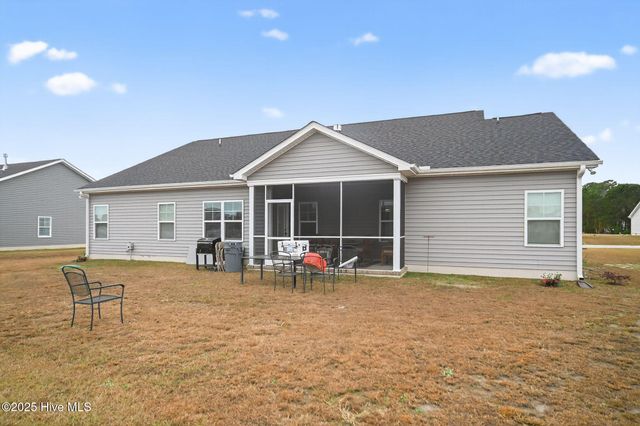 2847 Tucker Hill Drive, Grimesland, NC 27837