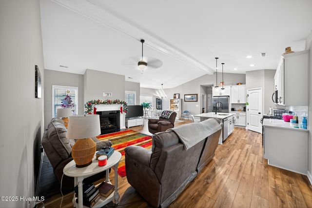 2847 Tucker Hill Drive, Grimesland, NC 27837