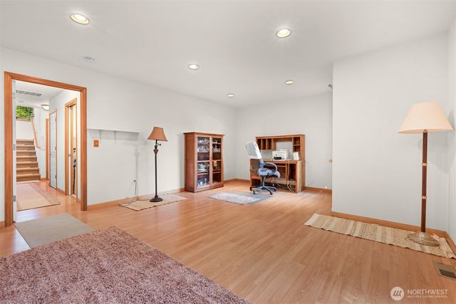 10 Offshore Court, Bellingham, WA 98229