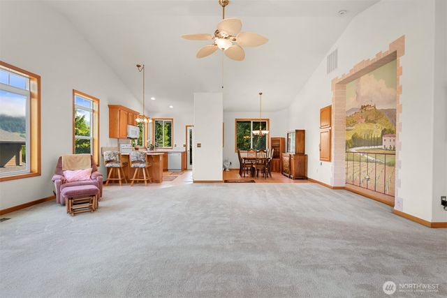 10 Offshore Court, Bellingham, WA 98229