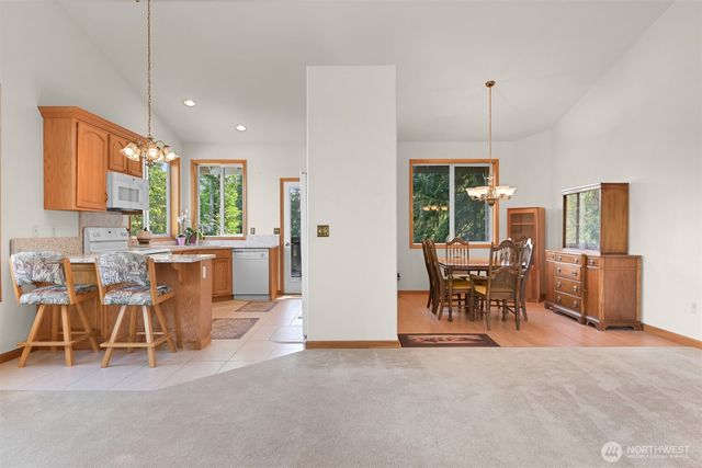 10 Offshore Court, Bellingham, WA 98229