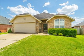 200 Laurel Avenue, Rogers, AR 72758