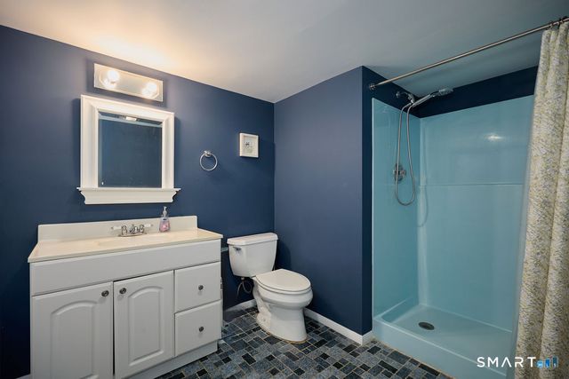 8 Lakeside Drive Extension, Ridgefield, CT 06877