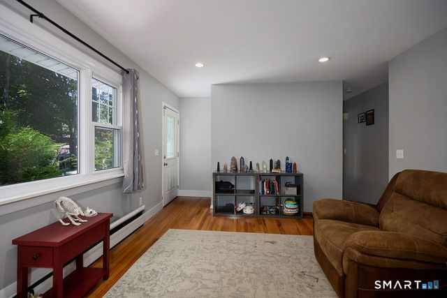 8 Lakeside Drive Extension, Ridgefield, CT 06877